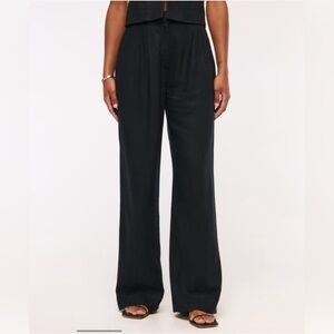 Abercrombie and Fitch Black Linen-Blend Wide Leg Pant. XXS